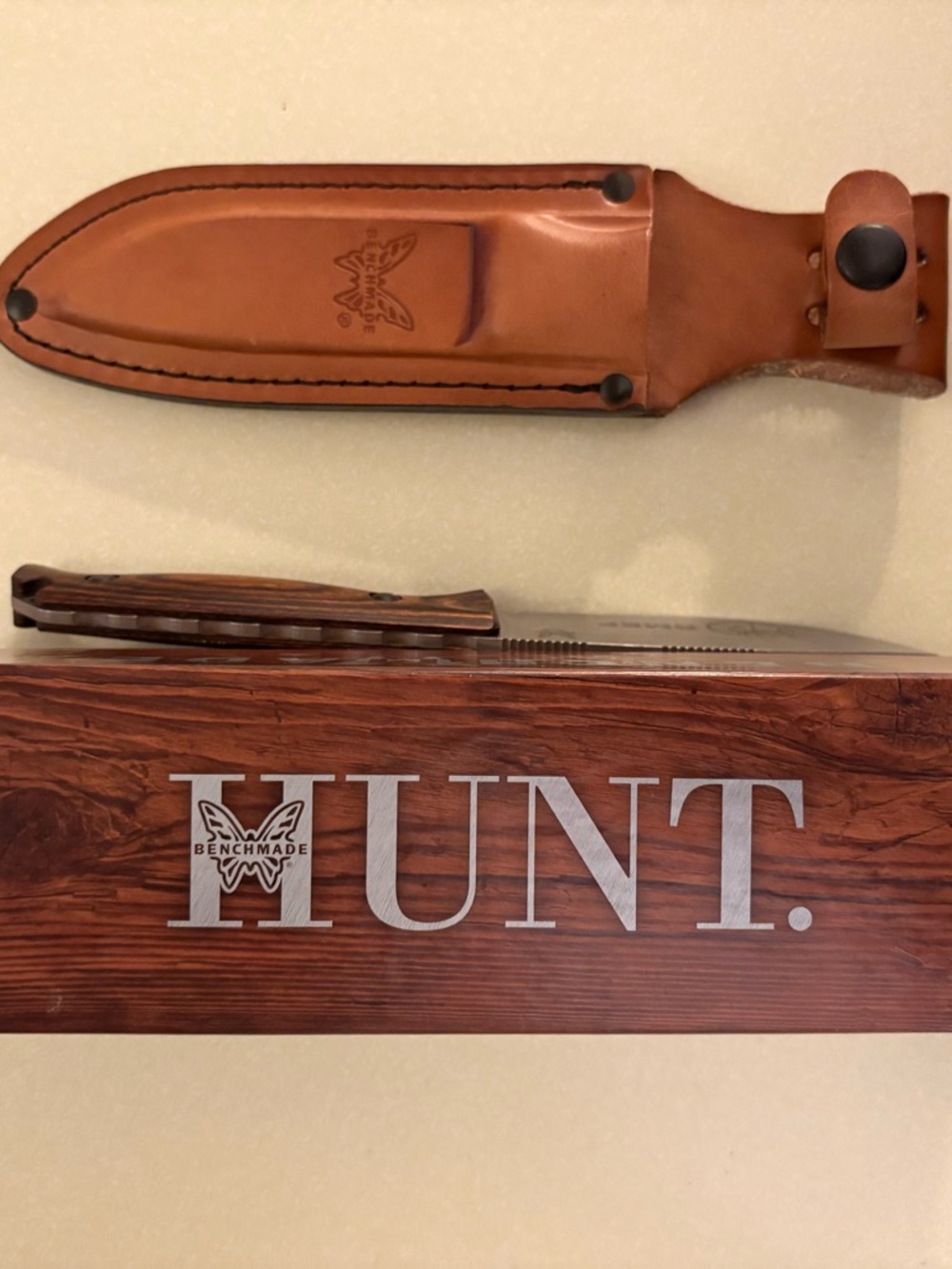 Benchmade Saddle Mountain Skinner Knife - Brown Handle with Silver Blade - Picture 11 of 12